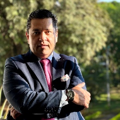 Dr. Antonio José Ariza Franco