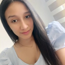 Alejandra Arias
