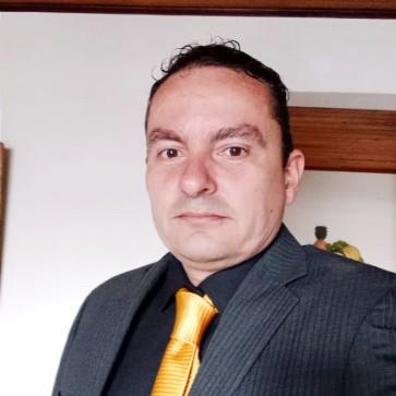 Carlos Andrés Henao Estrada