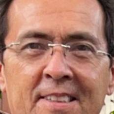 GUSTAVO ADOLFO VALENCIA SALAZAR