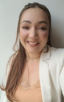 JULIANA DOMÍNGUEZ M.