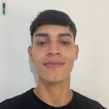 Yhozay Anzay Roman Castro