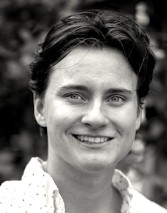 ANNA AMACHER