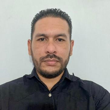 LUIS A ROMERO B